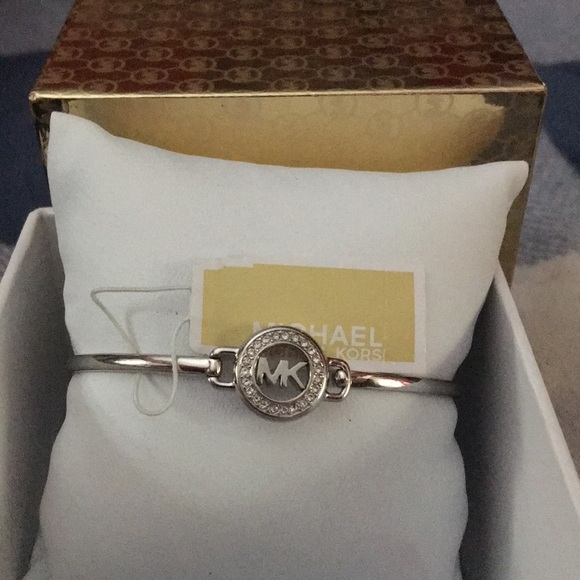 Bangle - Picture 1 of 3